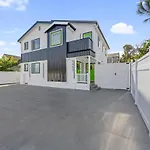 A- Stylish And Comfy Noho Retreat- 5 Star Area, Hot Tub