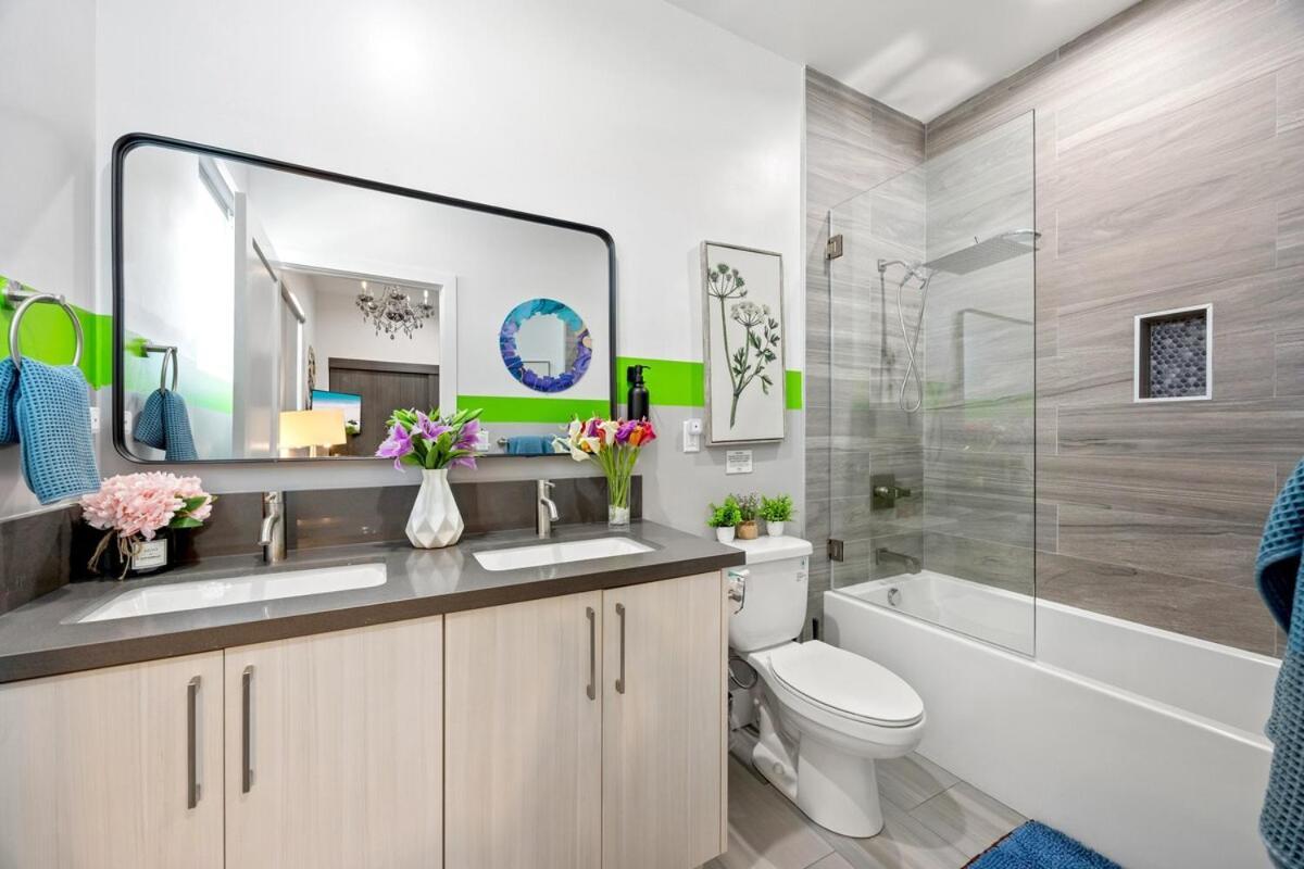 A- Stylish And Comfy Noho Retreat- 5 Star Area, Hot Tub Holiday home *