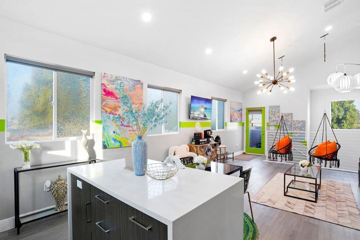 A- Stylish And Comfy Noho Retreat- 5 Star Area, Hot Tub * Los Angeles